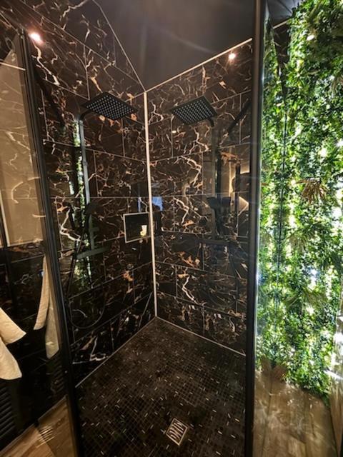 Вилла Jardin Secret Groffliers Экстерьер фото